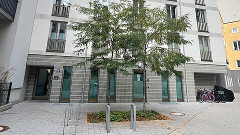 Im Erdgeschoss der Liebherrstraße 16 befinden sich Ferienwohnungen. Doch das Gebäude gehört der Stadt.