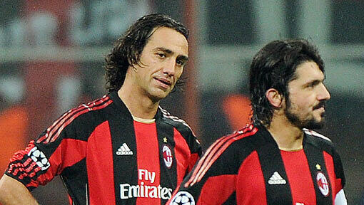 Fassunglos nach der Niederlage: Die Mailand-Spieler Alessandro Nesta Gennaro Gattuso. Fassunglos nach der Niederlage: Die Mailand-Spieler Alessandro Nesta Gennaro Gattuso.