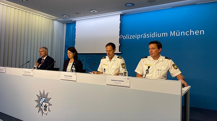 Die Pressekonferenz der Polizei in München.