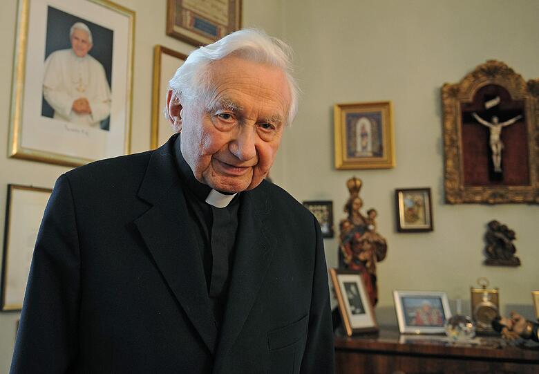 Georg Ratzinger betont, von Missbräuchen bei den Regensburger Domspatzen nichts gewusst zu haben.