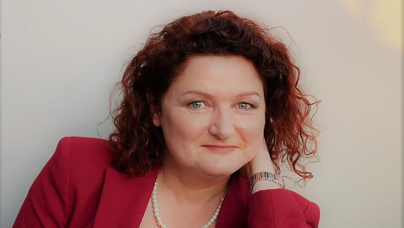 AZ-Interview mit Adelheid Reik Die gelernte Krankenschwester vernetzt und coacht Frauen. AZ-Interview mit Adelheid Reik Die gelernte Krankenschwester vernetzt und coacht Frauen.