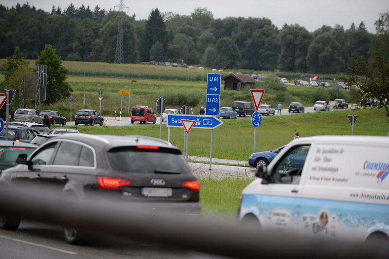 Stau rund um den Chiemsee wegen Chiemsee Reggae Summer. Die Bilder.