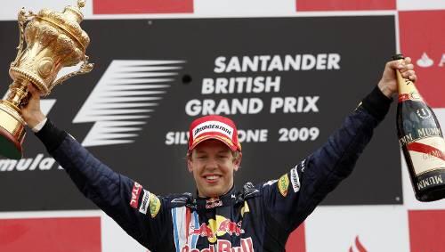 Sebastian Vettel ist der neue deutsche Formel-1-Star. Dabei können die Fans unter einem Quintett ihren Liebling wählen Sebastian Vettel ist der neue deutsche Formel-1-Star. Dabei können die Fans unter einem Quintett ihren Liebling wählen