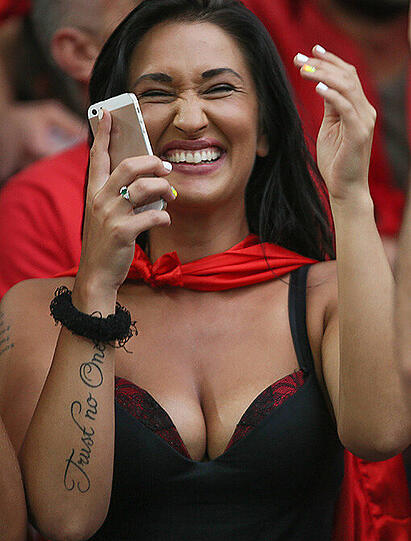 Es gibt nicht nur das hässliche Fan-Gesicht dieser Euro 2016. Sondern auch das schöne und kuriose. Sehen Sie hier die Bilder in unserer Galerie.