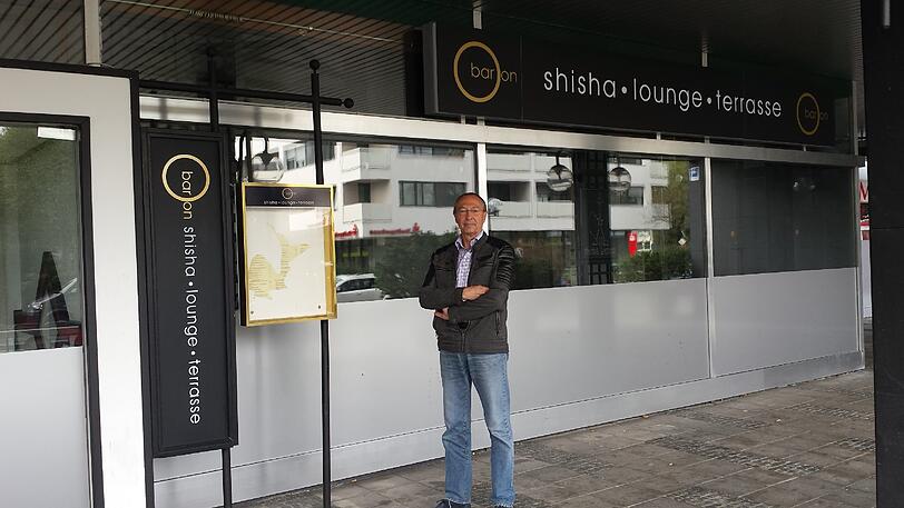 Ulrich Gräber ärgert sich gewaltig &ndash; über die Belastung durch die Shisha-Bar und über die Stadt.