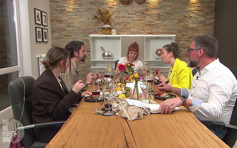 Was den Geschmack angeht, ist sich die "Dinner"-Runde nicht einig.