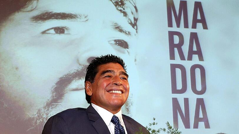 Diego Maradona will sich nicht festlegen. Er sieht Deutschland und Brasilien gleich auf.