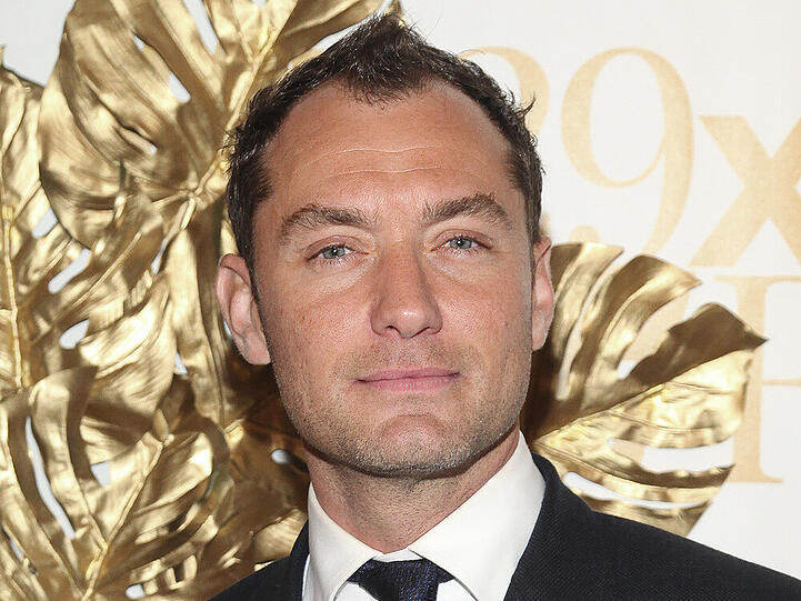 Jude Law sieht nicht nur gut aus, sondern zählt jetzt auch wieder zu den "coolen Vätern"