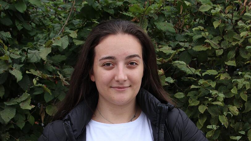 Marija Saric. Marija Saric.