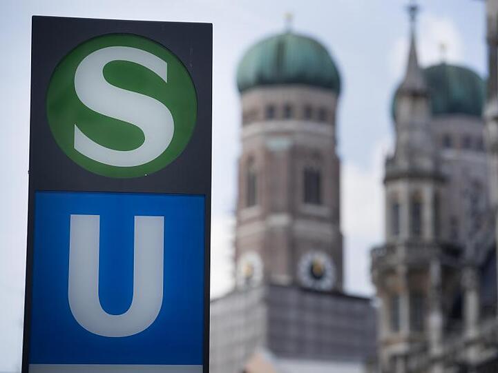 S- und U-Bahn in München. Foto: Peter Kneffel/Archiv