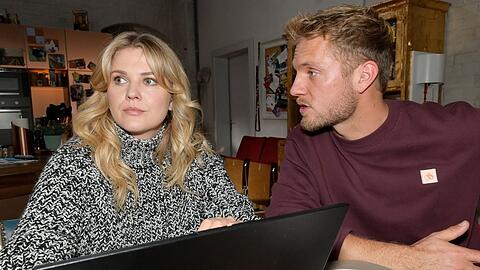 "GZSZ": Paul und Alicia müssen feststellen, dass sie komplett unterschiedliche Urlaubsvorstellungen haben.