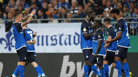 Zweitliga-Spitzenreiter SV Darmstadt 98 schmiss Mönchengladbach raus.