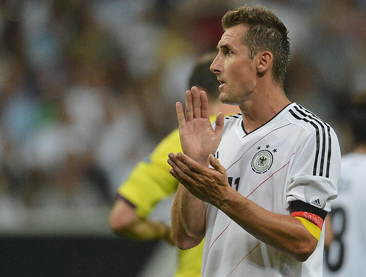 MIROSLAV KLOSE: Note 4. Der ewige Miro, diesmal Kapitän, rannte und kämpfte wie aufgedreht. Kam meist einen Tick zu spät, ohne große Wirkung.