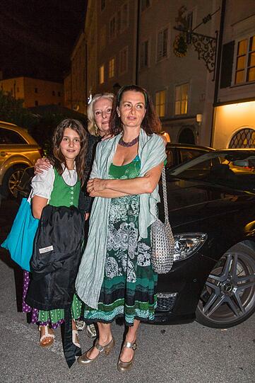 Kalina und Eliette und Arabel von Karajan  Eliette von Karajan feiert im goldenen Hirschen ihren Geburtstag.