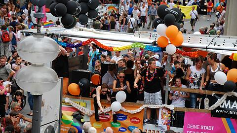 Die Politparade des CSD.