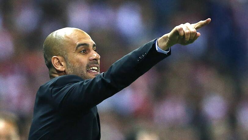 Pep Guardiola - seinen Vorgänger als Bayern-Trainer, Jupp Heynckes, stets im Rücken? Pep Guardiola - seinen Vorgänger als Bayern-Trainer, Jupp Heynckes, stets im Rücken?