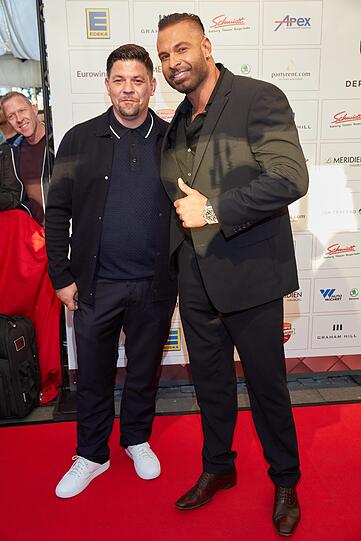 Tim Mälzer (l) und Tim Wiese