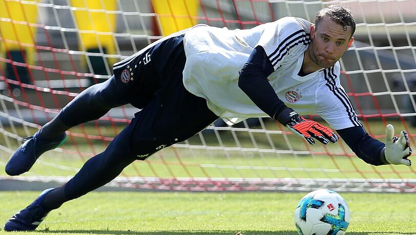 Kämpft sich nach seinem Mittelfußbruch immer weiter zurück: Manuel Neuer Kämpft sich nach seinem Mittelfußbruch immer weiter zurück: Manuel Neuer