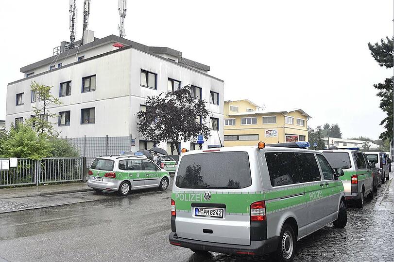 Polizei-Großeinsatz in Obersendling: Ein 25-Jähriger hatte in einem Facebook-Video davon gesprochen, Ausländer töten zu wollen.