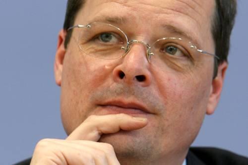 &bdquo;Einfach ekelhaft&ldquo; findet Joachim Wuermeling den pornografischen Inhalt, der nun unter seinem Namen im weltweiten Netz platziert wurde.