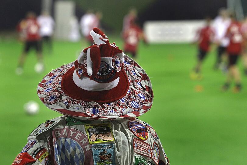 Trainingsauftakt in Doha: Trainer Heynckes lässt seine Spieler in der Luxusanlage "Aspire Academy" schwitzen.