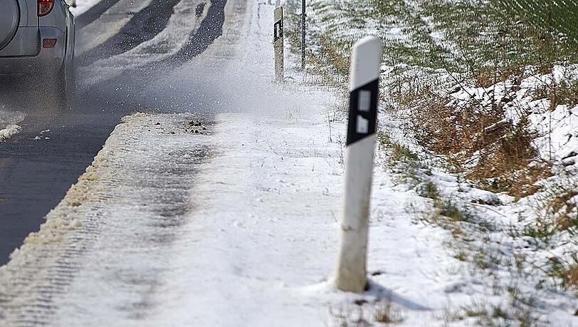 Schnee auf den Straßen hat die Bayern am Donnerstag mehr beschäftigt als der Lokführer-Streik. Schnee auf den Straßen hat die Bayern am Donnerstag mehr beschäftigt als der Lokführer-Streik.