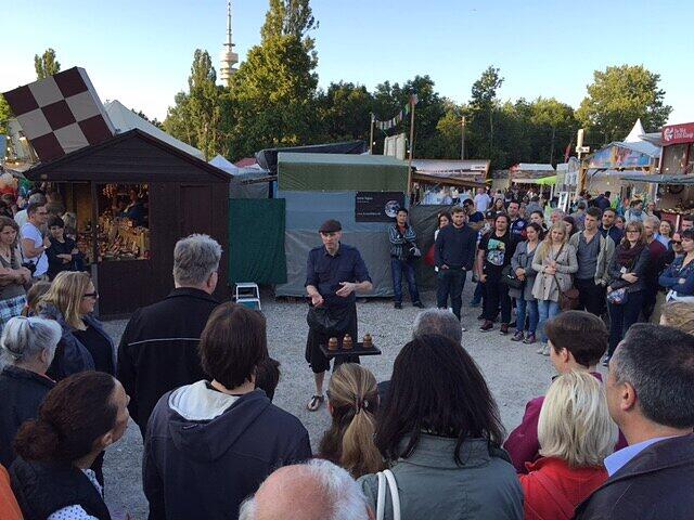 Tollwood: Bilder vom Eröffnungstag.