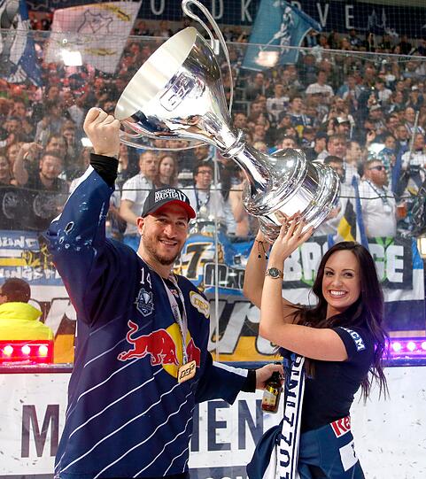 Steve Pinnizoto mit Meaghan.