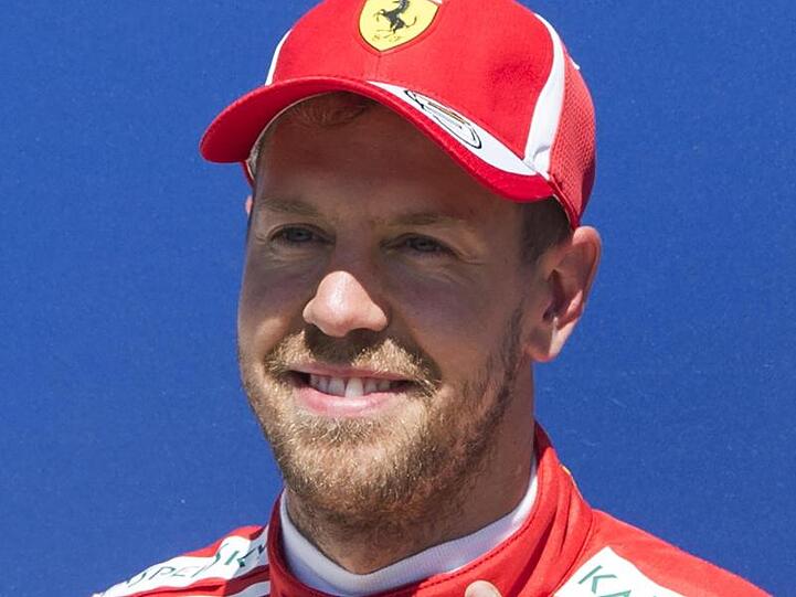 Nur gut ein Viertel der Deutschen traut Sebastian Vettel den ersehnten WM-Titel mit Ferrari zu.
