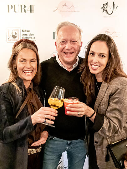 Kitty von Hassel, Moritz Freiherr und Isabelle Freifrau von Crailsheim. Kitty von Hassel, Moritz Freiherr und Isabelle Freifrau von Crailsheim.