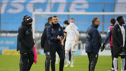Enttäuschte Gesichter beim  TSV 1860 nach der Pleite gegen Magdeburg.