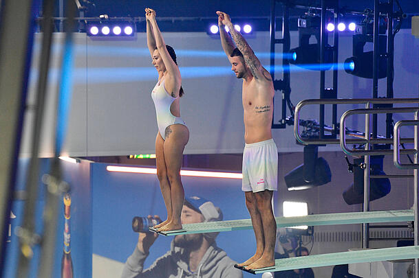 Damals war noch alles gut: Samira Klampfl und Serkan Yavuz beim "RTL Turmspringen" 2023. Damals war noch alles gut: Samira Klampfl und Serkan Yavuz beim "RTL Turmspringen" 2023.