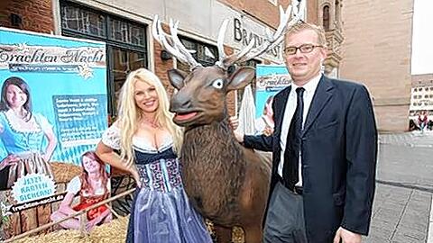 Dirndl-Designerin Alessandra Geissel und &bdquo;NürnBurger&ldquo;-Fabrikant Florian Hoeneß freuen sich schon auf die Trachten-Nacht.