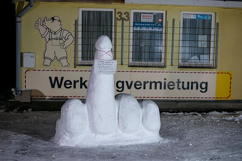 Ob männlich oder weiblich - das Repertoire an kalten Obszönitäten ist breit, die Arbeit zeigt viel Liebe zum Detail.