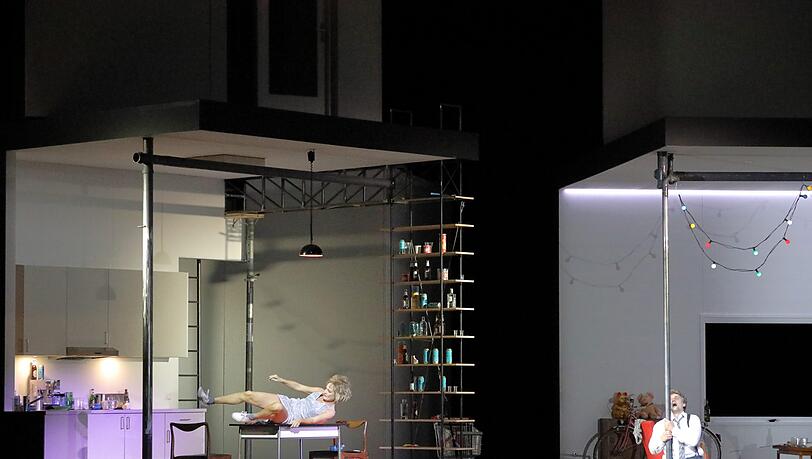 Marlis Petersen und Jonas Kaufmann in Erich Wolfgang Korngolds Oper "Die tote Stadt". Marlis Petersen und Jonas Kaufmann in Erich Wolfgang Korngolds Oper "Die tote Stadt".