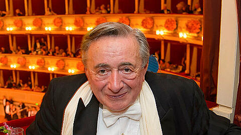 Richard Lugner ist frisch verliebt.