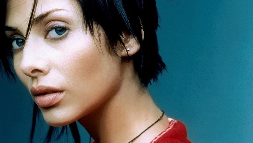 1998 landete Natalie Imbruglia mit "Torn" einen der größten Hits des Jahres. 1998 landete Natalie Imbruglia mit "Torn" einen der größten Hits des Jahres.