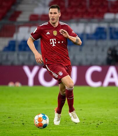 Bayern München muss noch klären, was mit Niklas Süle passieren soll, dessen Vertrag im Sommer 2022 ausläuft. Bayern München muss noch klären, was mit Niklas Süle passieren soll, dessen Vertrag im Sommer 2022 ausläuft.