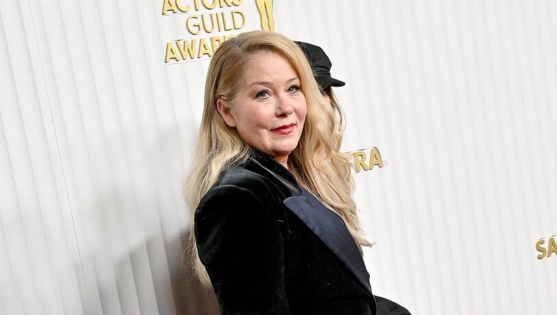 Christina Applegate liegt in einer Klinik in Los Angeles.