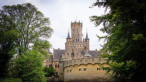 Die Serie "Maxton Hall" kommt beim Publikum extrem gut an. Nun könnte eine wichtige Auszeichnung folgen.