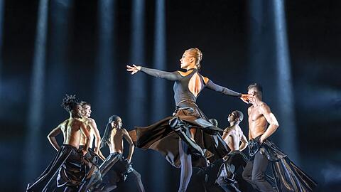 Körperliche Power und ein Mix stilistisch unterschiedlichster Dance-Moves – das ist „Rock the Ballet“ mit Choreografien von Adrienne Canterna