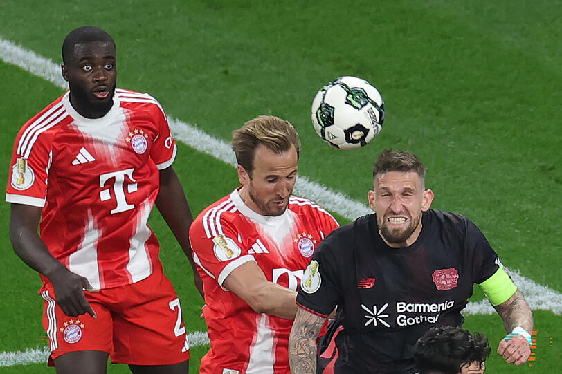 H&auml;lt die Defensive zusammen: Dayot Upamecano (l.).