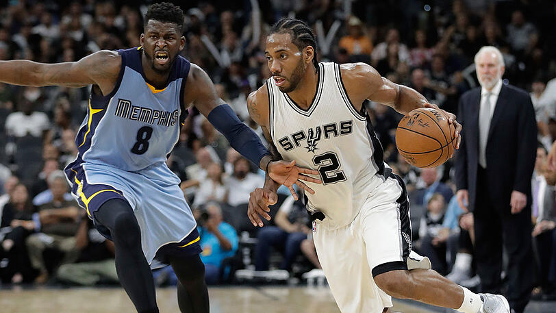 Die San Antonio Spurs ziehen in die zweite Playoff-Runde ein.