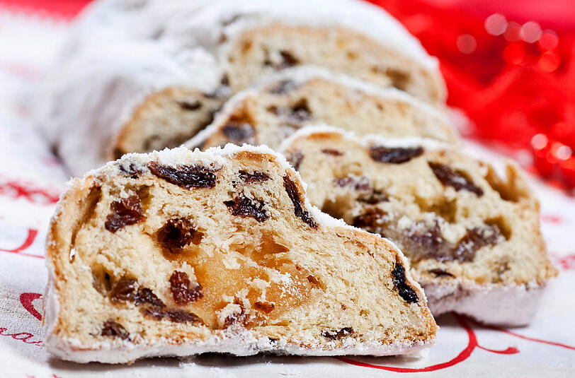 Süß, üppig, weihnachtlich: der Christstollen.