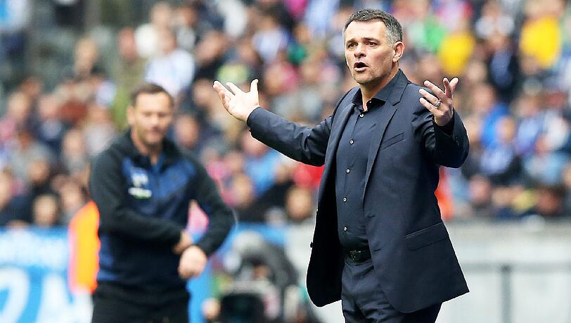 Willy Sagnol war beim FC Bayern Interimstrainer für ein Spiel. Willy Sagnol war beim FC Bayern Interimstrainer für ein Spiel.