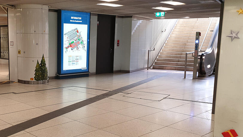 Im Sperrengeschoss am Hauptbahnhof ist es am Montagmorgen zu der Attacke gekommen.