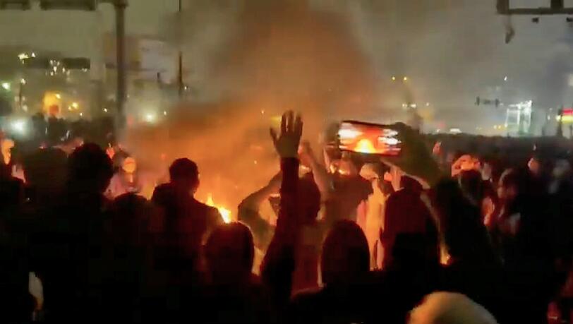 Bei den Massenprotesten im Iran ist die Zahl der Toten Aktivisten zufolge auf knapp 650 gestiegen. (Archivbild)