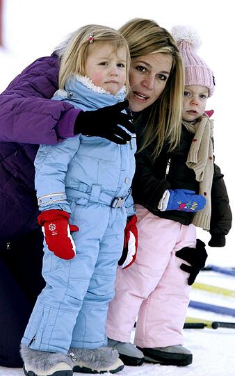 2008: Königin Maxima mit Tochter Alexia und ihrem Neffen Prinz Constantijn