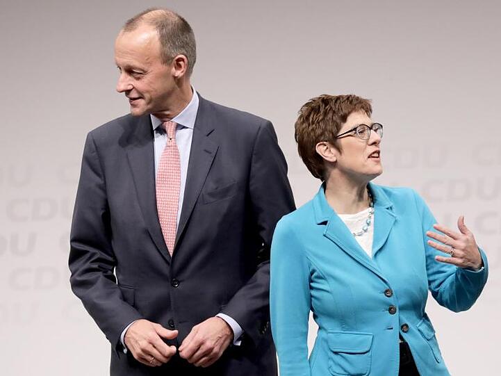 Friedrich Merz und Annegret Kramp-Karrenbauer am Freitag bei der CDU-Regionalkonferenz Berlin/Brandenburg.