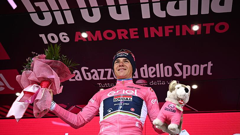 Remco Evenepoel wurde nach der neunten Giro-Etappe positiv auf Corona getestet.